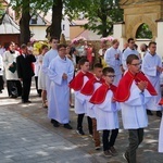 Instalacja relikwii św. Jana Pawła II w Sanktuarium Matki Bożej Myślenickiej