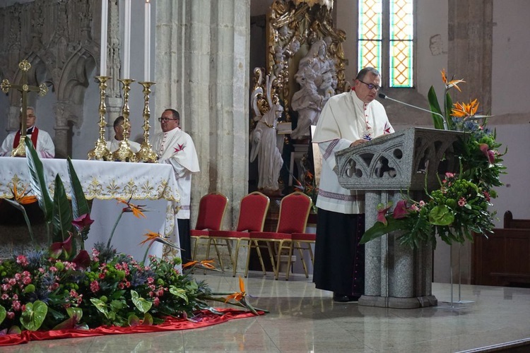 Trzy uroczystości w bazylice w Strzegomiu