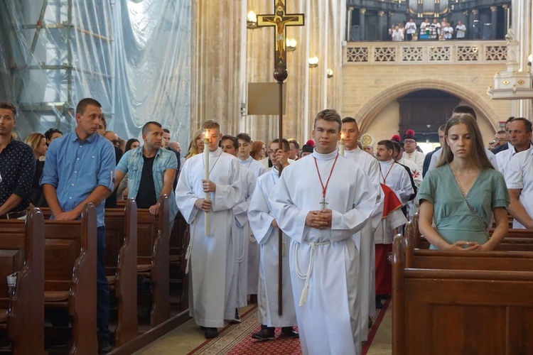 Trzy uroczystości w bazylice w Strzegomiu