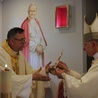 Relikwie św. Jana Pawła II w Kęszycy Leśnej i Pszczewie