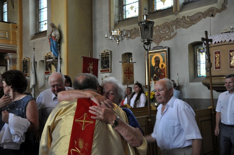 Święcenia diakona stałego w Roszowickim Lesie