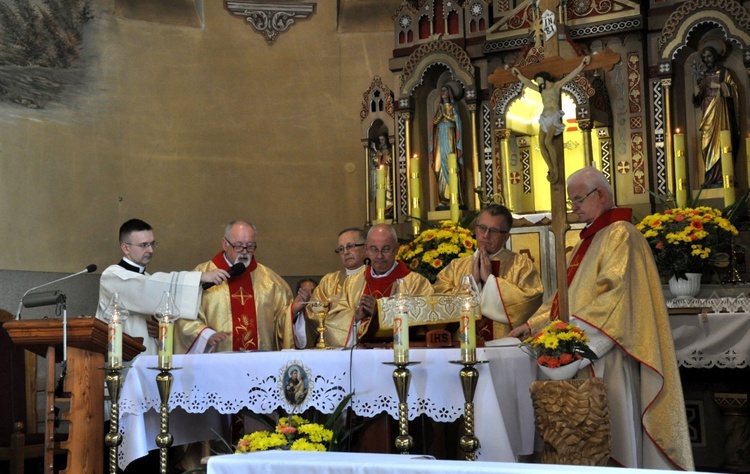 Święcenia diakona stałego w Roszowickim Lesie