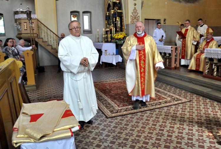 Święcenia diakona stałego w Roszowickim Lesie