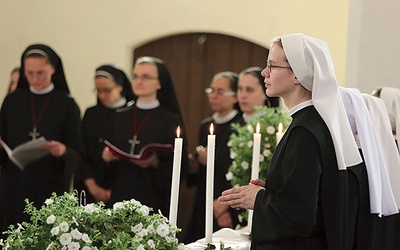 ◄	Śluby czasowe są potwierdzeniem wyboru życia według rad ewangelicznych: ubóstwa czystości i posłuszeństwa.