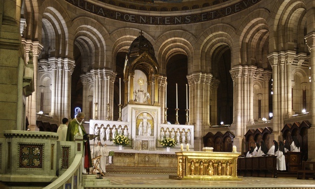 Francja: 11 decyzji episkopatu w walce z wykorzystywaniem seksualnym w Kościele 
