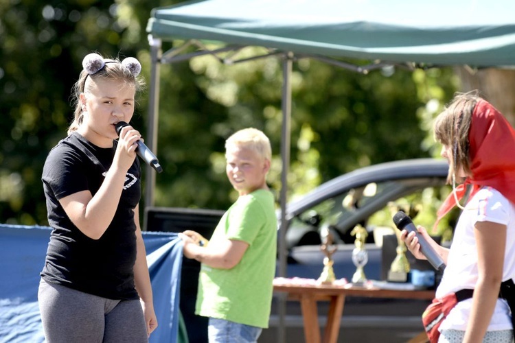 Czuwanie modlitewne i festyn parafialny w Doboszowicach