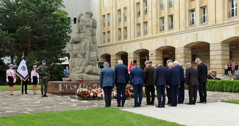 Hołd dla pomordowanych profesorów lwowskich