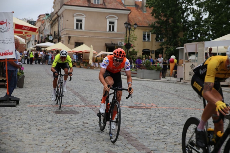 Wyścig "Solidarności i Olimpijczyków" w Sandomierzu 