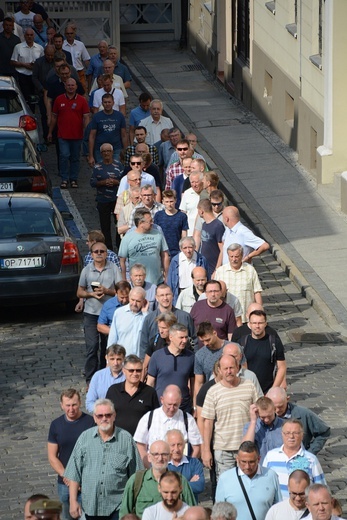 Męski Różaniec w Opolu