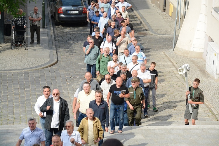 Męski Różaniec w Opolu