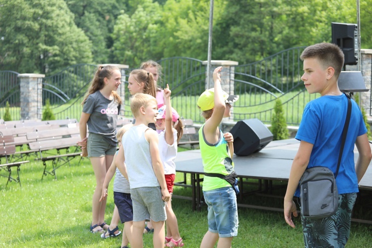 3. Parafialny Piknik Rodzinny przy kościele Bożego Miłosierdzia w Cieszynie-Kalembicach - 2019