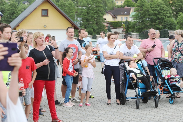 3. Parafialny Piknik Rodzinny przy kościele Bożego Miłosierdzia w Cieszynie-Kalembicach - 2019