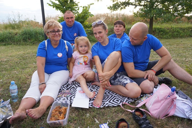 Pielgrzymka z Łagiewnik do Stoszowa