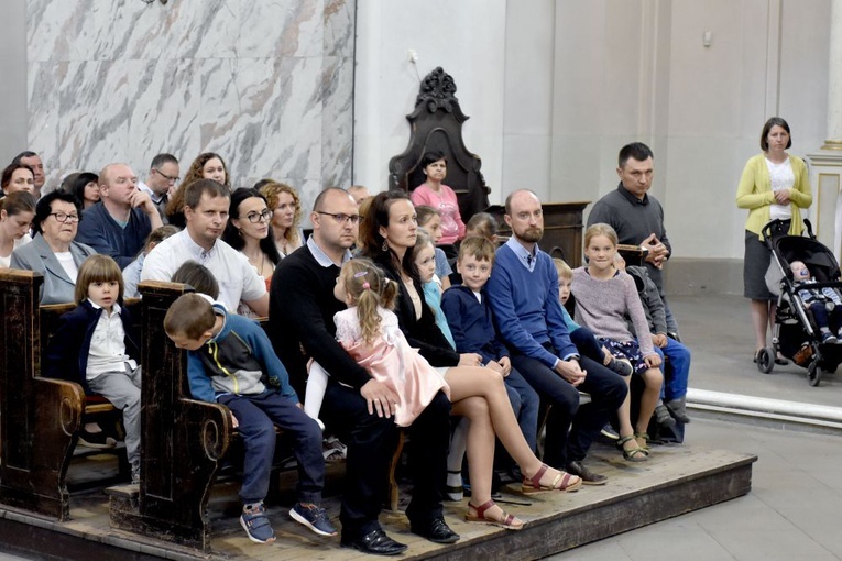 Odpust w sanktuarium Strażniczki Wiary Świętej w Bardzie Śląskim