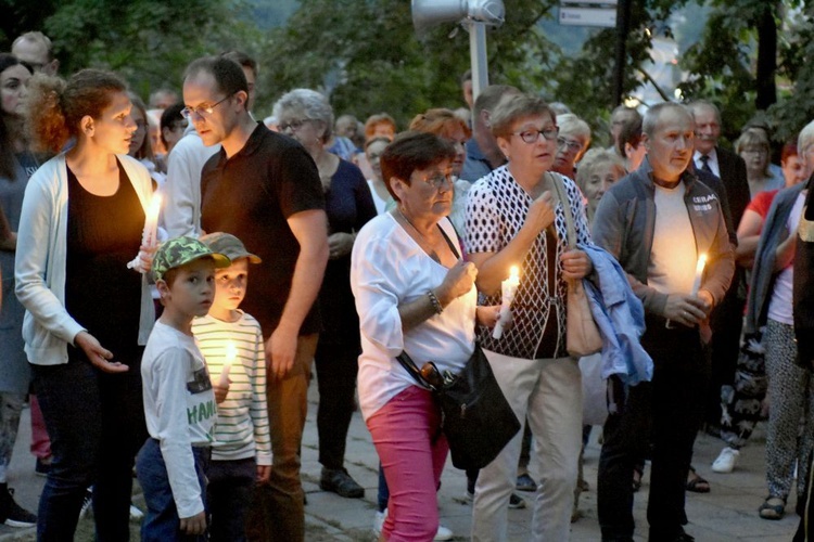 Odpust w sanktuarium Strażniczki Wiary Świętej w Bardzie Śląskim