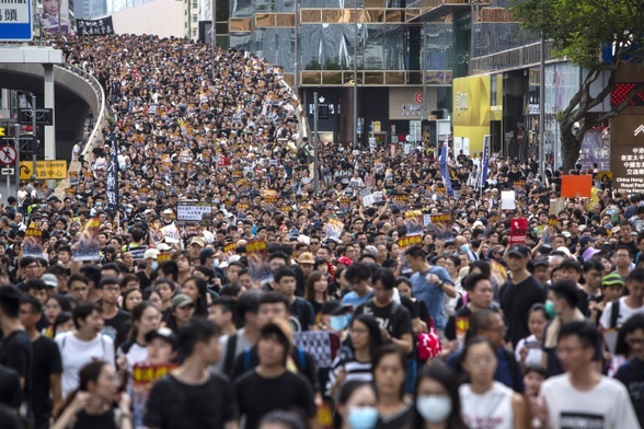 Hongkong: po nowych protestach Kościół apeluje do władz o dialog