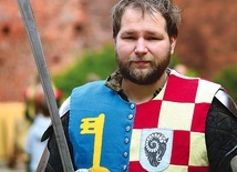 – Rekonstrukcja to odtwarzanie życia i zwyczajów średniowiecza – podkreśla Grzegorz.