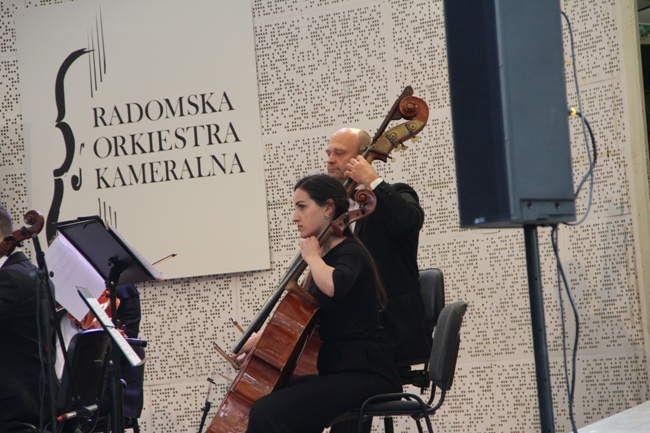 ROK w muszli koncertowej