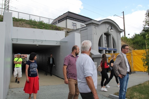 Rybnik. Prezentacja rowerowych centrów przesiadkowych