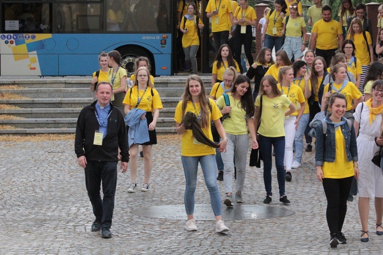 Stypendyści u św. Jadwigi Śląskiej w Legnickim Polu