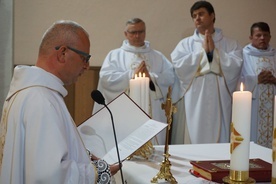 Nowy proboszcz publicznie złożył wyznanie wiary.