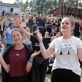 Festiwal Życia w Kokotku. Wielki ogień nad lasem.