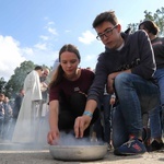 Festiwal Życia w Kokotku. Wielki ogień nad lasem.