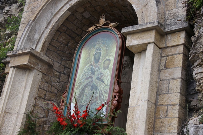 Uroczystość Matki Bożej Szkaplerznej w klasztorze karmelitańskim w Czernej