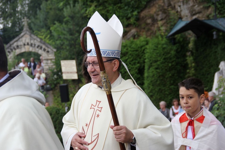 Uroczystość Matki Bożej Szkaplerznej w klasztorze karmelitańskim w Czernej