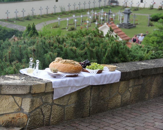 Uroczystość Matki Bożej Szkaplerznej w klasztorze karmelitańskim w Czernej