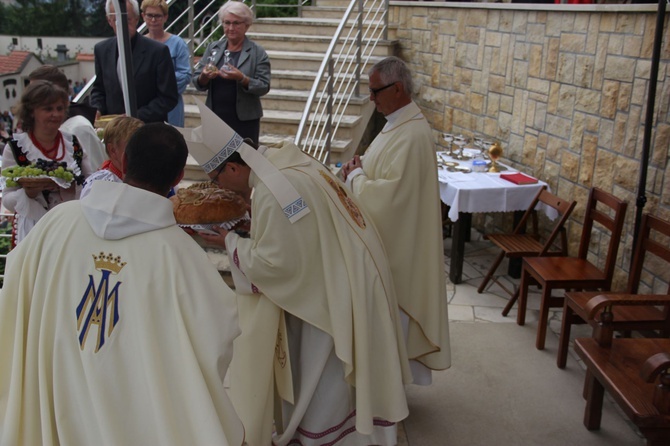 Uroczystość Matki Bożej Szkaplerznej w klasztorze karmelitańskim w Czernej