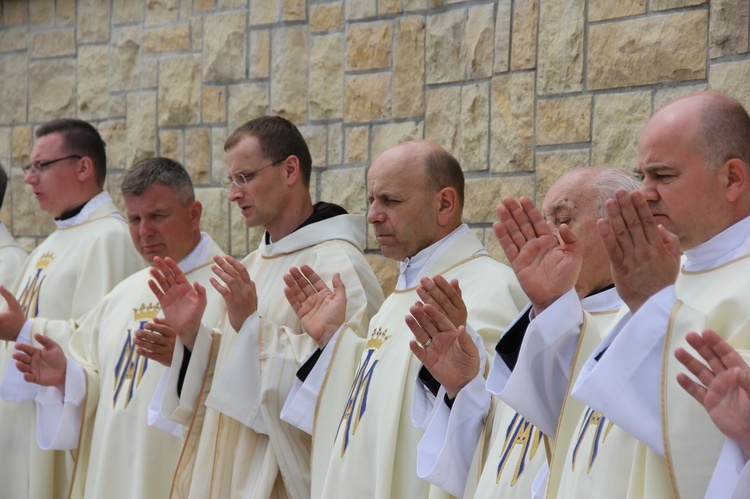 Uroczystość Matki Bożej Szkaplerznej w klasztorze karmelitańskim w Czernej