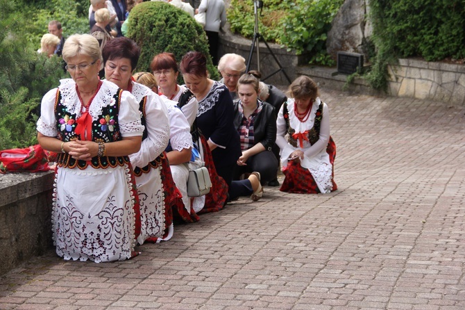 Uroczystość Matki Bożej Szkaplerznej w klasztorze karmelitańskim w Czernej