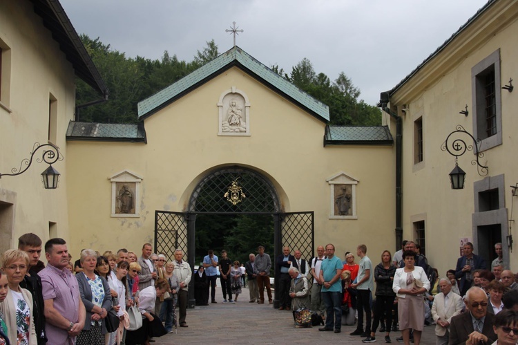 Uroczystość Matki Bożej Szkaplerznej w klasztorze karmelitańskim w Czernej