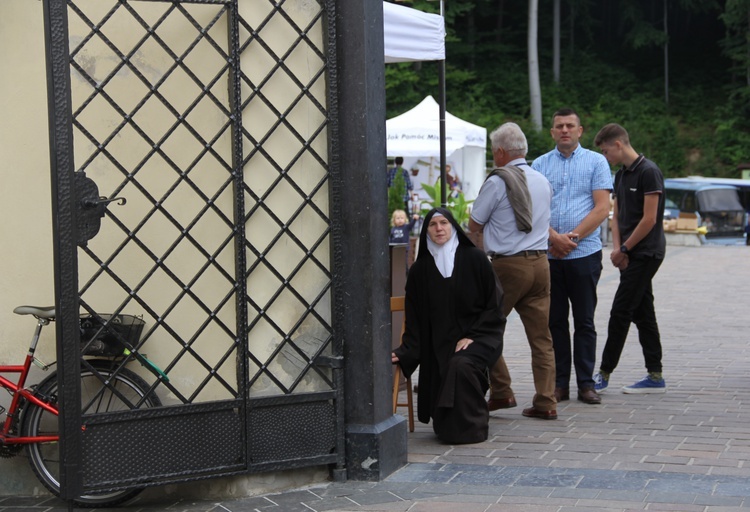 Uroczystość Matki Bożej Szkaplerznej w klasztorze karmelitańskim w Czernej