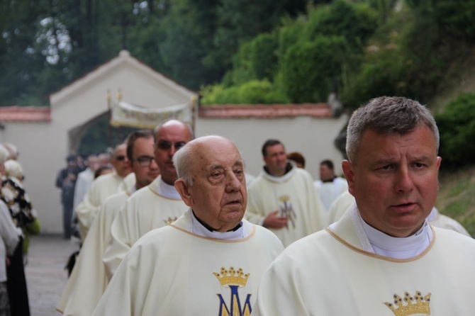 Uroczystość Matki Bożej Szkaplerznej w klasztorze karmelitańskim w Czernej