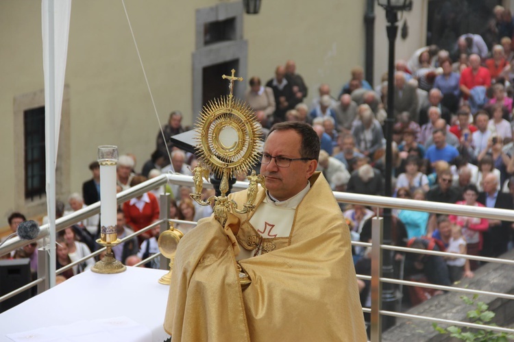 Uroczystość Matki Bożej Szkaplerznej w klasztorze karmelitańskim w Czernej