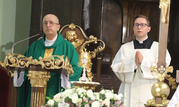 Mszy św. przewodniczył ks. kan. Jacek Gracz, a przy ołtarzu stanęły relikwie św. Melchiora Grodzieckiego.