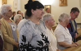 Bp Roman Pindel z chorymi w Polance Górnej - 2019