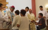 Bp Roman Pindel z chorymi w Polance Górnej - 2019