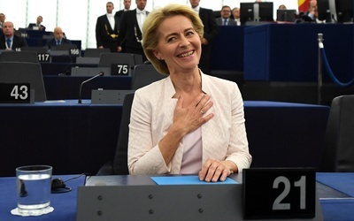 Von der Leyen została wybrana na przewodniczącą Komisji Europejskiej
