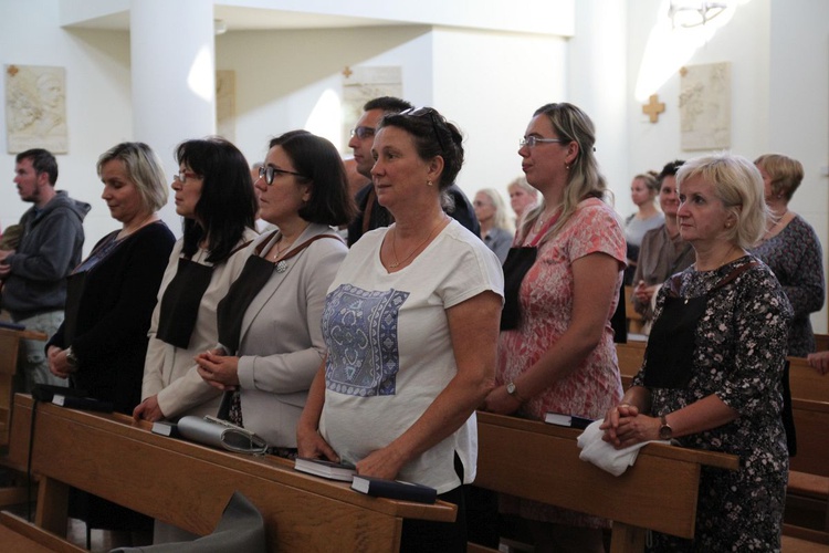 Z Matką Bożą Szkaplerzną u sióstr karmelitanek w Oświęcimiu