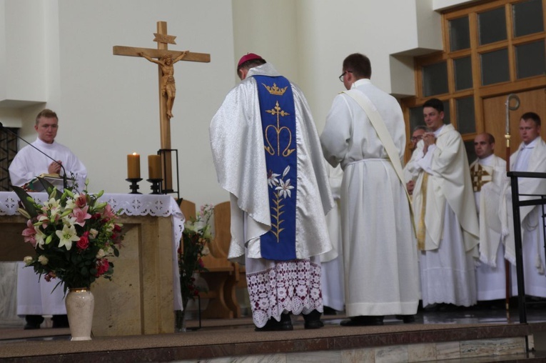 Z Matką Bożą Szkaplerzną u sióstr karmelitanek w Oświęcimiu