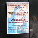 Z Matką Bożą Szkaplerzną u sióstr karmelitanek w Oświęcimiu