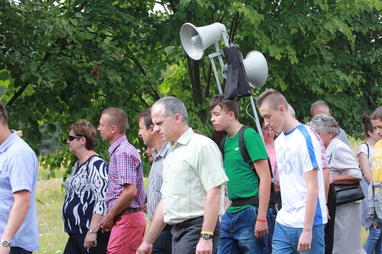 Droga Krzyżowa w Wał Rudzie