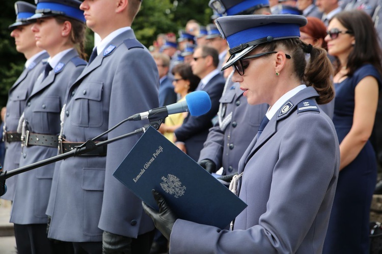 Wojeówdzkie Święto Policji na Świętym Krzyżu