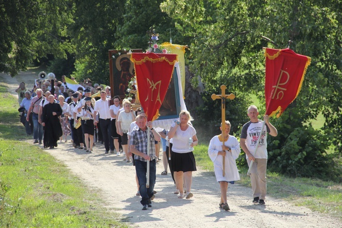 Pielgrzymka wodą i lądem z Nadola do Żarnowca