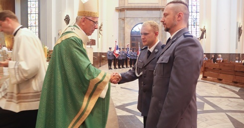 Katowice. Eucharystia z okazji 100-lecia Policji Państwowej