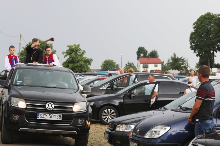 Pielgrzymka kierowców i poświęcenie samochodów w Rychwałdzie - 2019