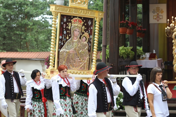 Pielgrzymka kierowców i poświęcenie samochodów w Rychwałdzie - 2019